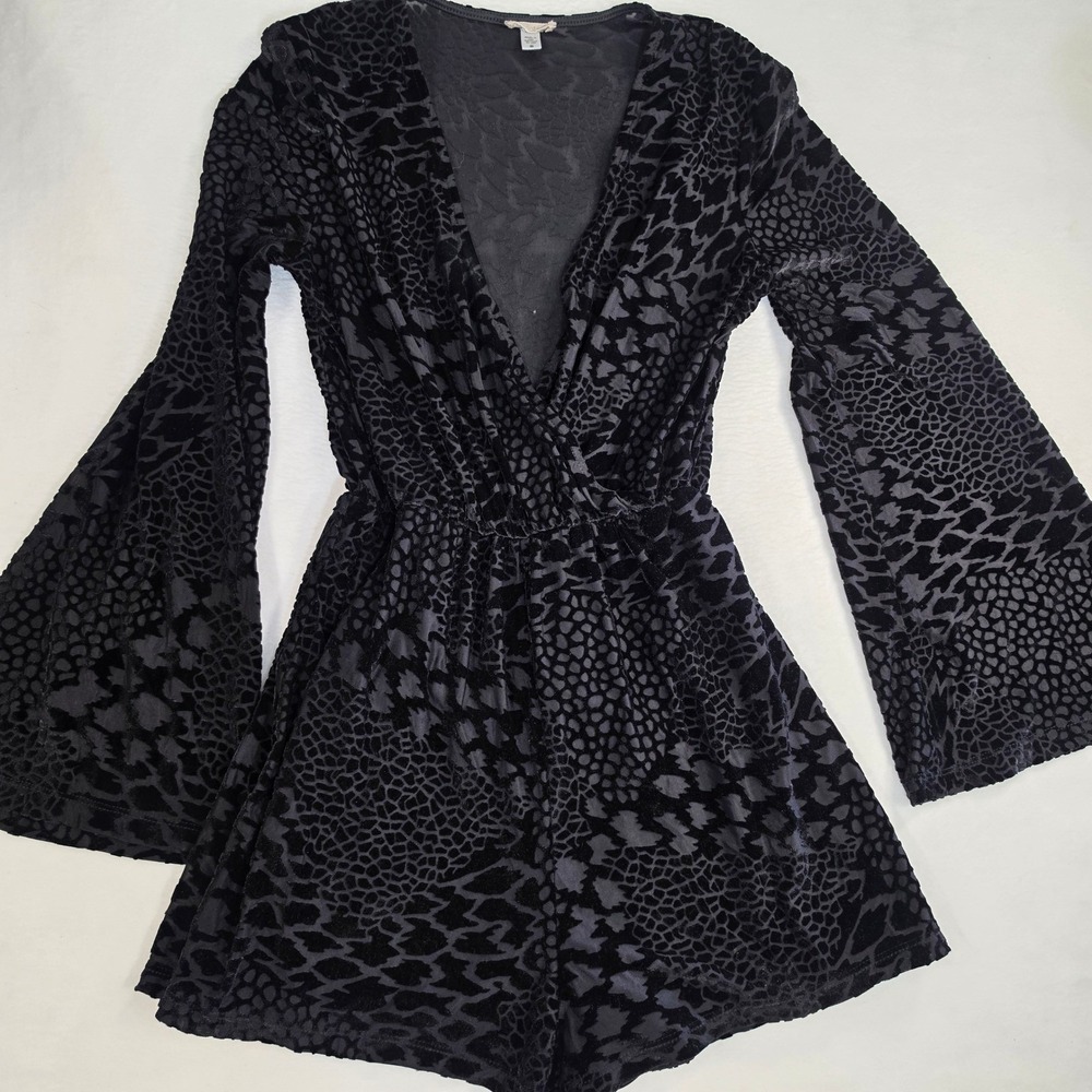Ecote Black Velvet Burnout Animal Print Bell Sleeve Romper Small V-Neck